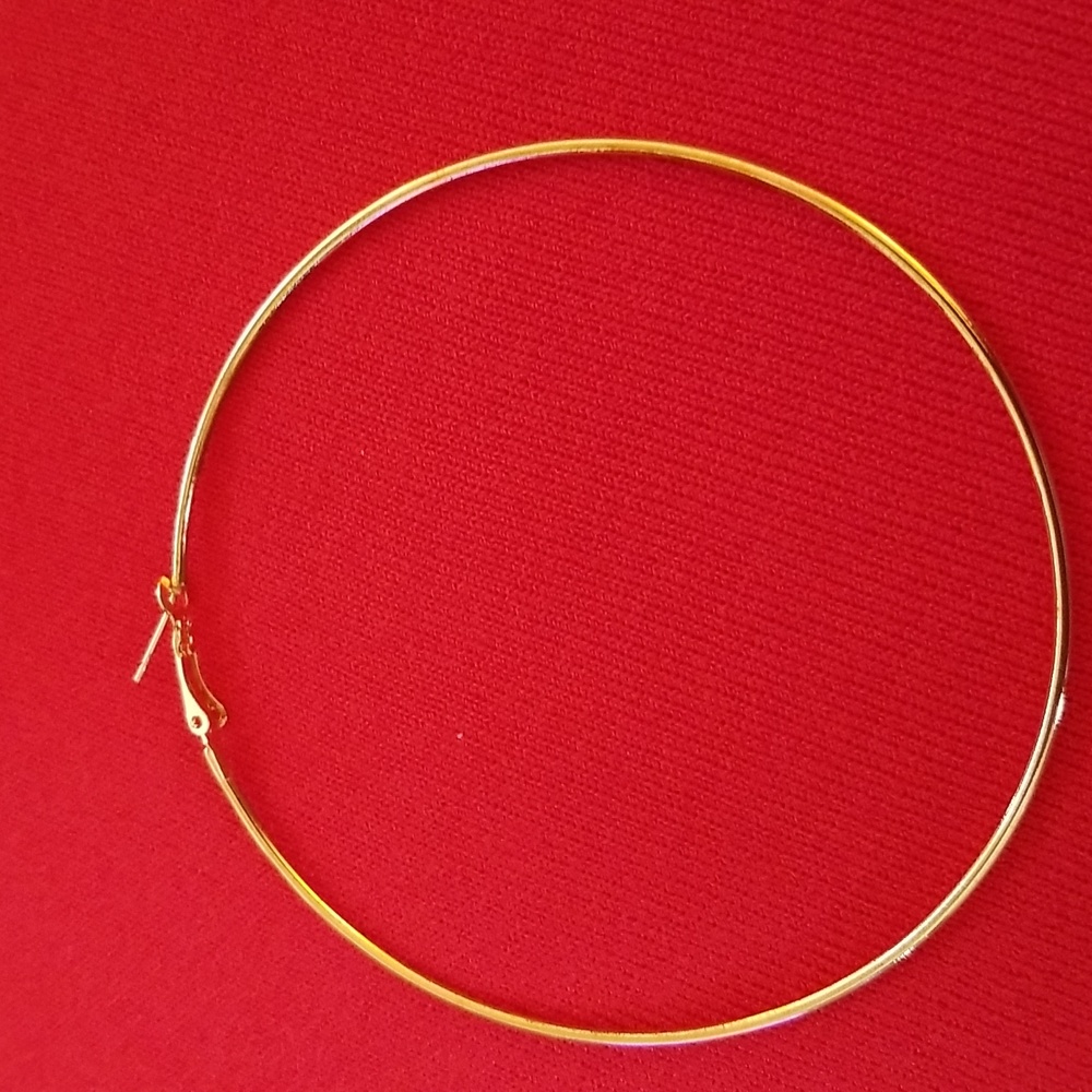 Goldtone Hoops - Picture 2 of 4